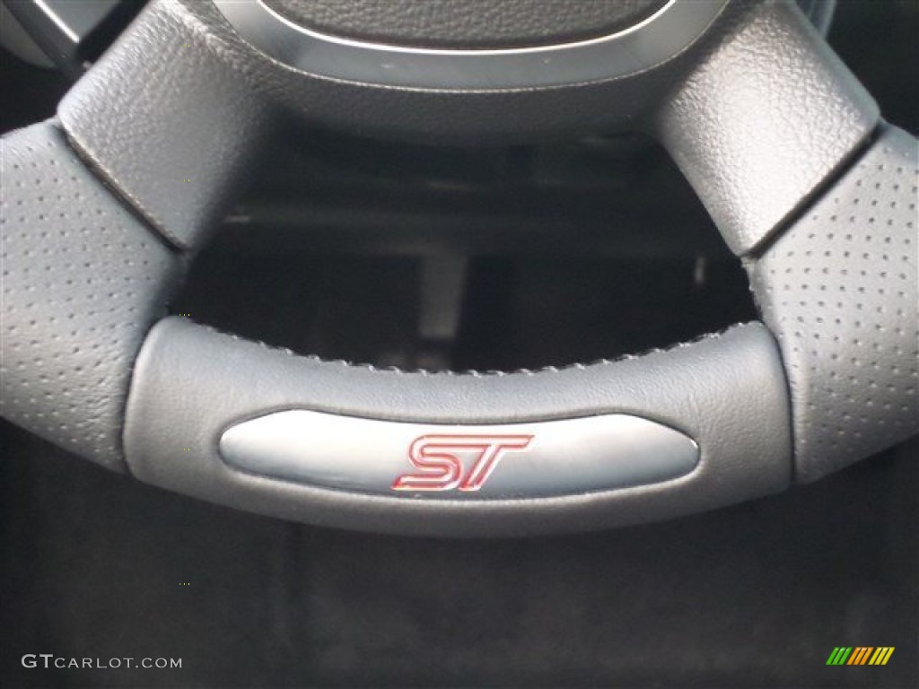 2014 Ford Focus ST Hatchback Marks and Logos Photo #88116558
