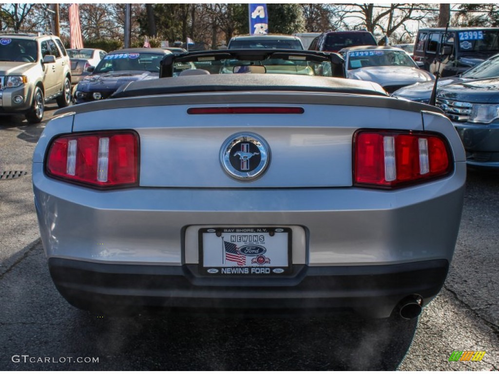 2010 Mustang V6 Premium Convertible - Sterling Grey Metallic / Stone photo #4