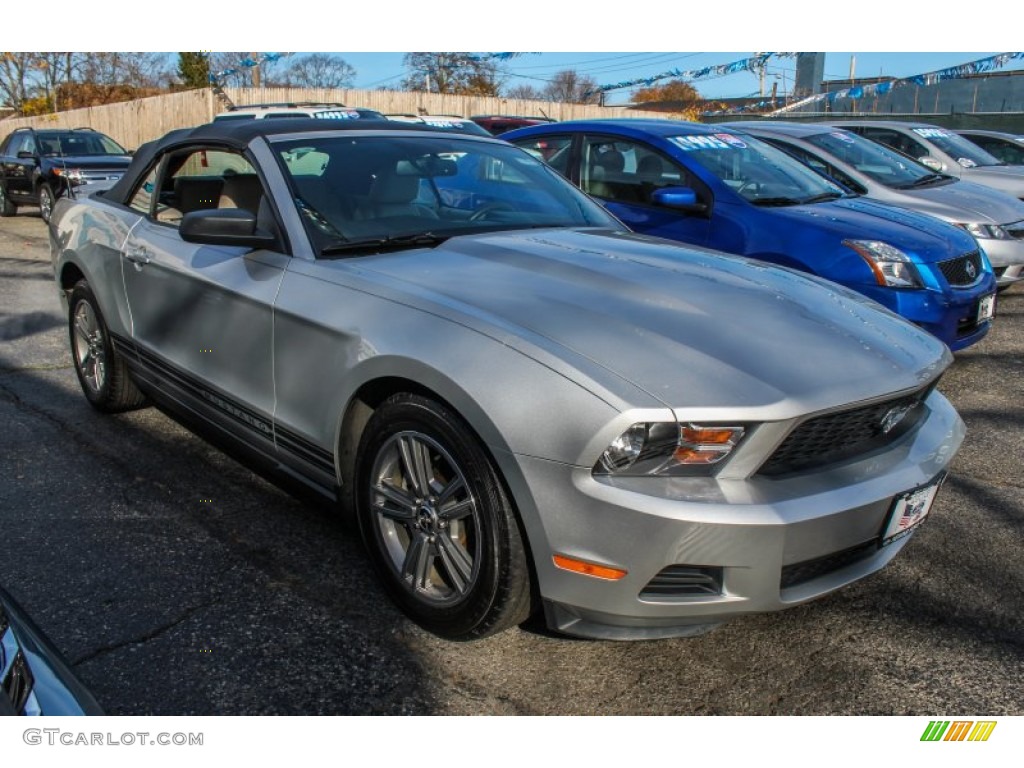 2010 Mustang V6 Premium Convertible - Sterling Grey Metallic / Stone photo #19