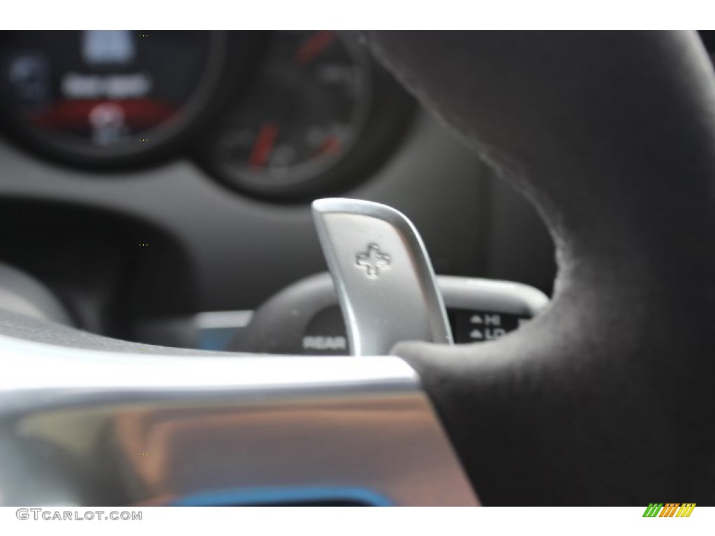 2013 Porsche Cayenne GTS Controls Photo #88119112