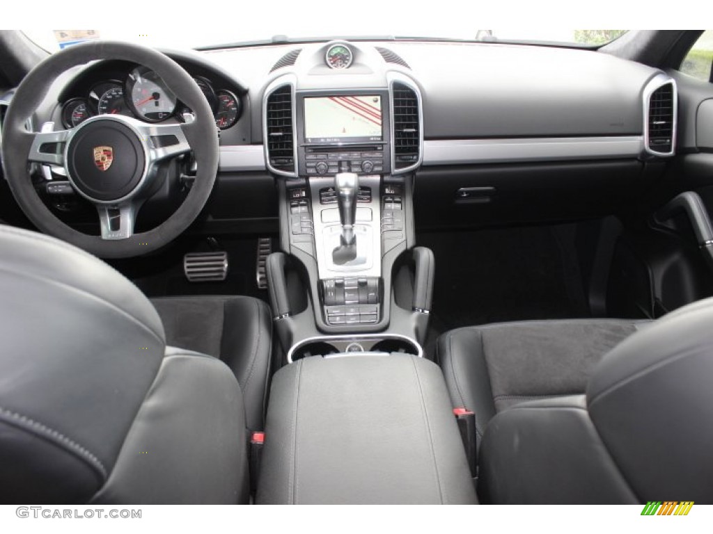 2013 Porsche Cayenne GTS Black Dashboard Photo #88119245
