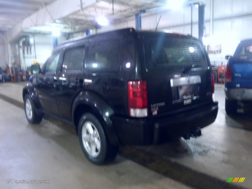 2007 Nitro SLT 4x4 - Black / Dark Slate Gray/Light Slate Gray photo #3