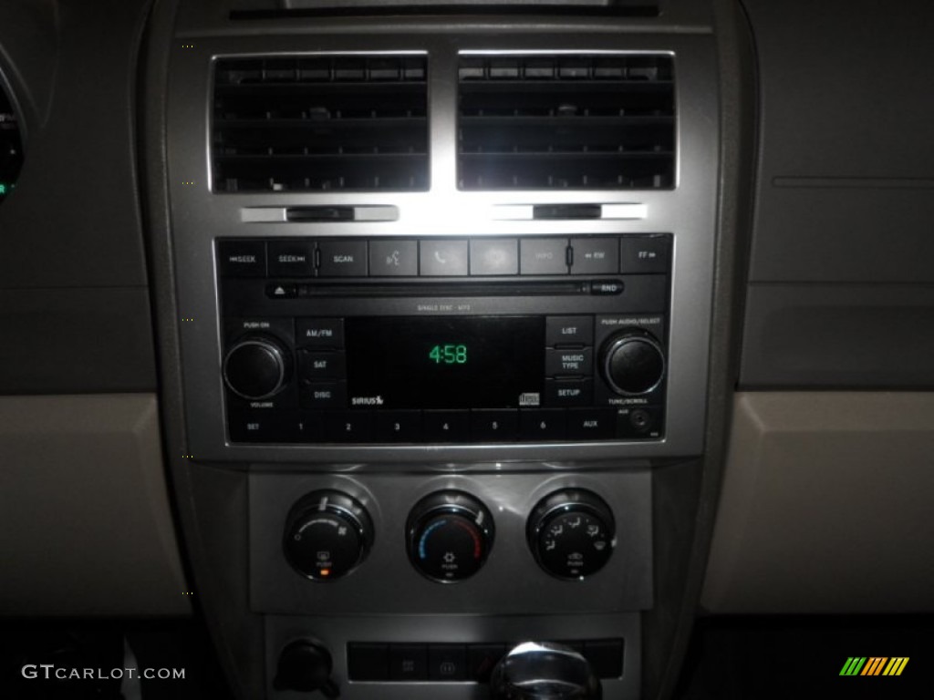 2007 Nitro SLT 4x4 - Black / Dark Slate Gray/Light Slate Gray photo #7