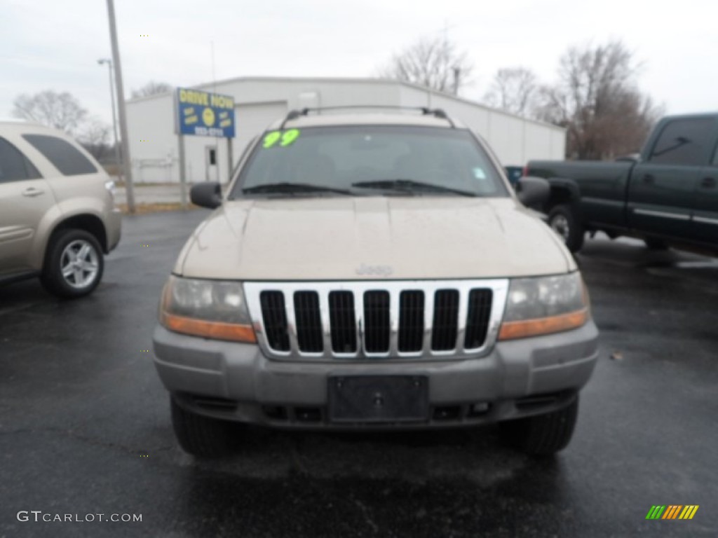 1999 Grand Cherokee Laredo 4x4 - Champagne Pearl / Taupe photo #2