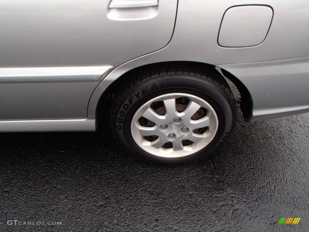 2004 Rio Sedan - Diamond Silver / Gray photo #9