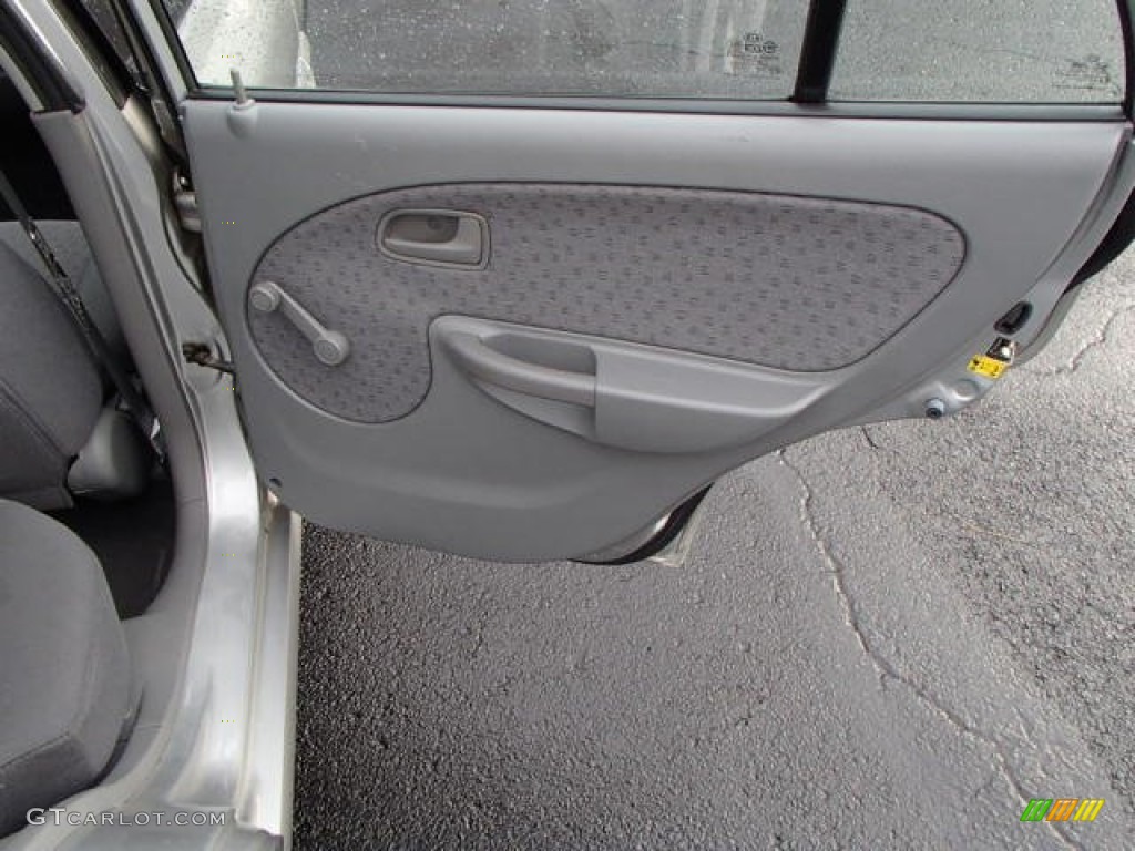 2004 Rio Sedan - Diamond Silver / Gray photo #14