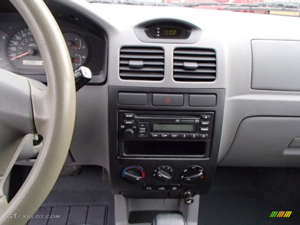 2004 Rio Sedan - Diamond Silver / Gray photo #16