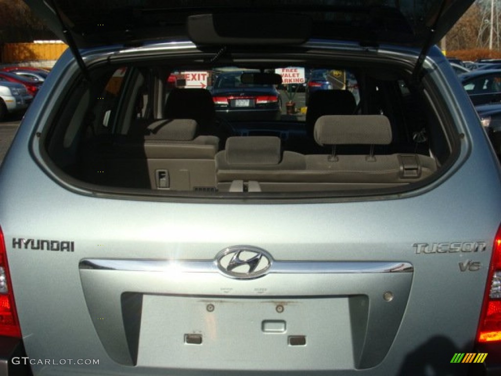2007 Tucson SE - Alpine Frost Blue Metallic / Gray photo #18