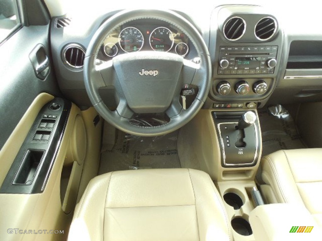 2010 Jeep Patriot Limited 4x4 Dashboard Photos