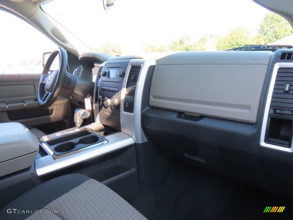 2012 Ram 1500 Lone Star Crew Cab - Black / Dark Slate Gray/Medium Graystone photo #27