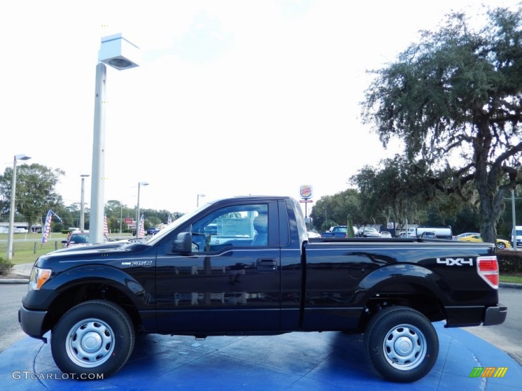 2014 F150 XL Regular Cab 4x4 - Tuxedo Black / Steel Grey photo #2