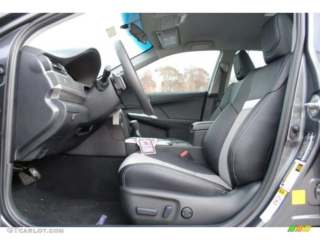 2014 Camry SE - Magnetic Gray Metallic / Black/Ash photo #8