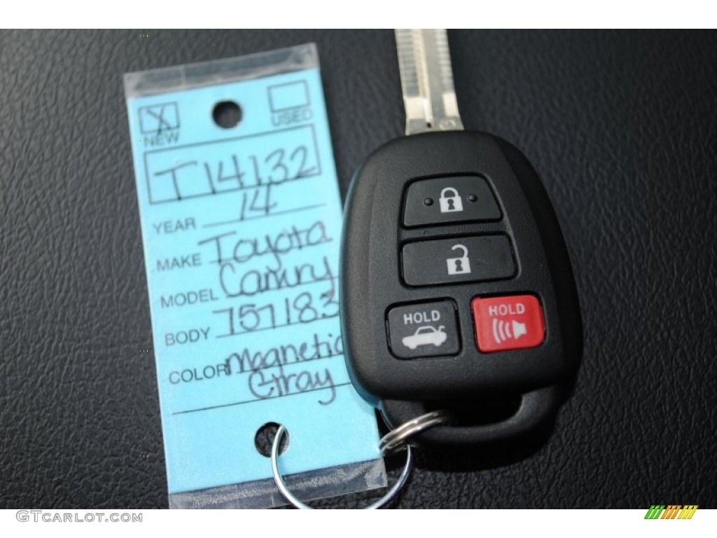 2014 Camry SE - Magnetic Gray Metallic / Black/Ash photo #26