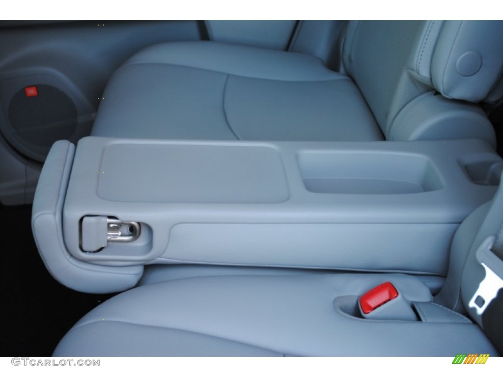 2013 Highlander Limited - Black / Ash photo #15