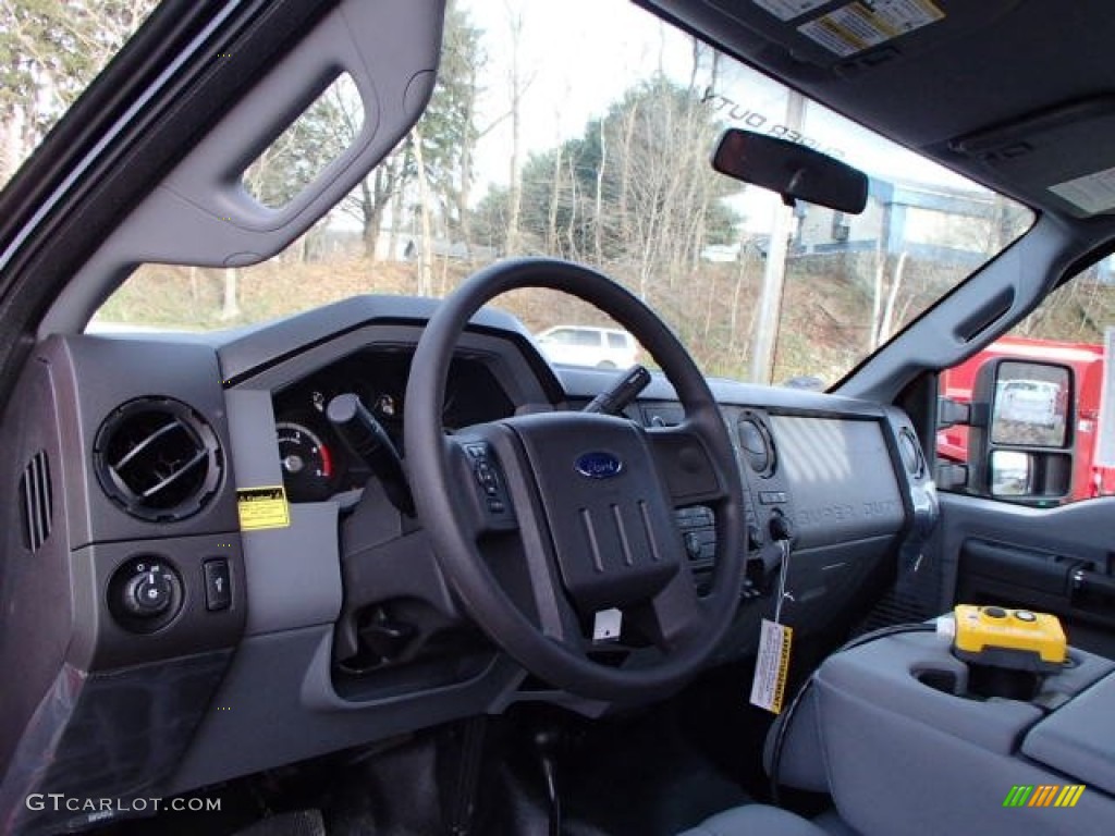 2014 Ford F550 Super Duty XL Regular Cab 4x4 Dump Truck Steel Dashboard Photo #88148882