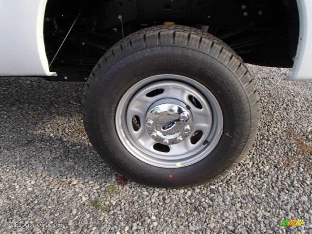 2014 F350 Super Duty XL SuperCab 4x4 - Oxford White / Steel photo #9