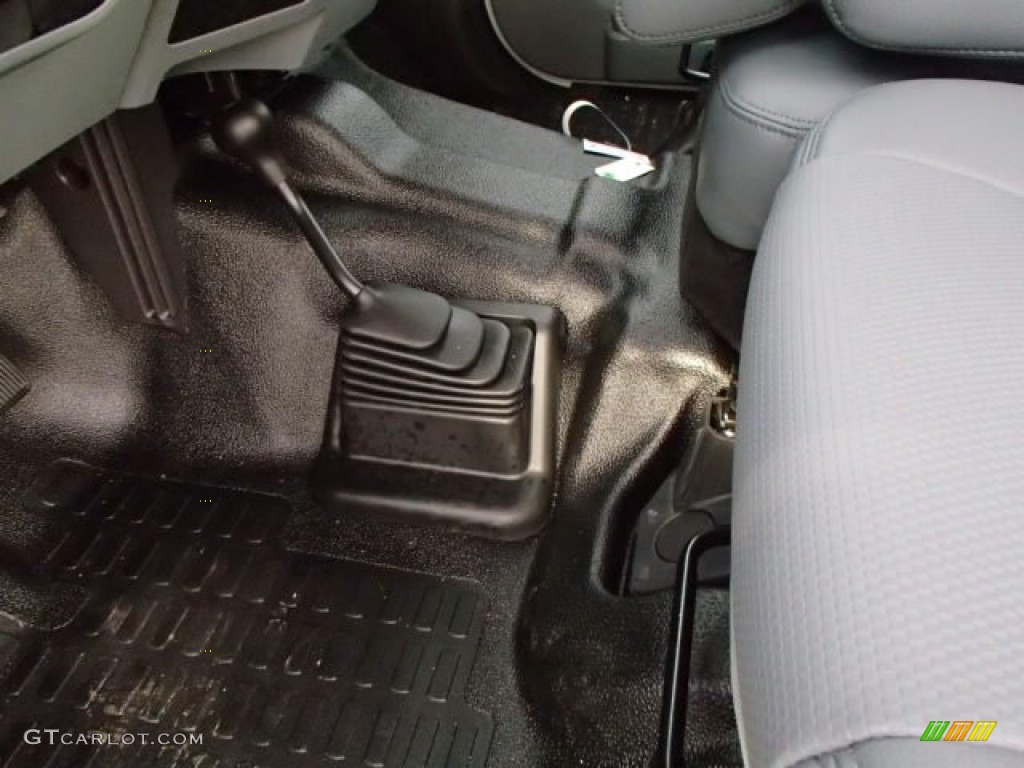 2014 F350 Super Duty XL SuperCab 4x4 - Oxford White / Steel photo #16