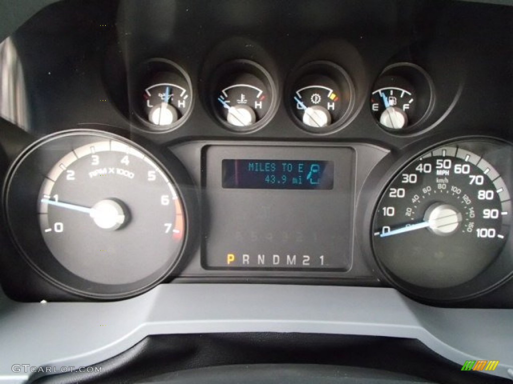 2014 F350 Super Duty XL SuperCab 4x4 - Oxford White / Steel photo #19