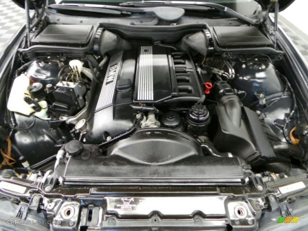2000 BMW 5 Series 528i Sedan Engine Photos