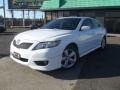 Super White - Camry SE Photo No. 1