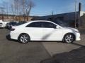 Super White - Camry SE Photo No. 6