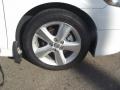 Super White - Camry SE Photo No. 16