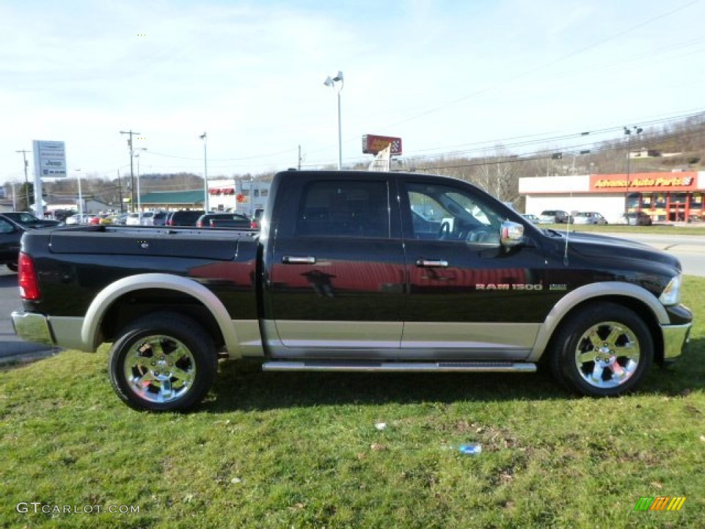 2011 Ram 1500 Laramie Crew Cab 4x4 - Brilliant Black Crystal Pearl / Dark Slate Gray photo #7