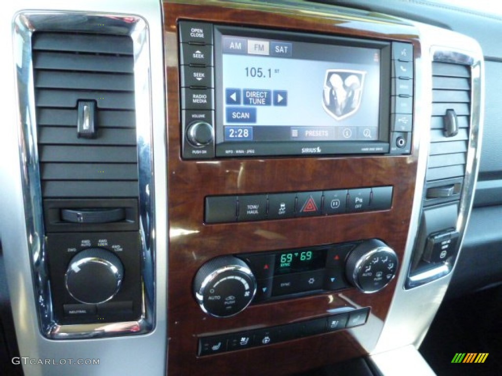 2011 Ram 1500 Laramie Crew Cab 4x4 - Brilliant Black Crystal Pearl / Dark Slate Gray photo #18