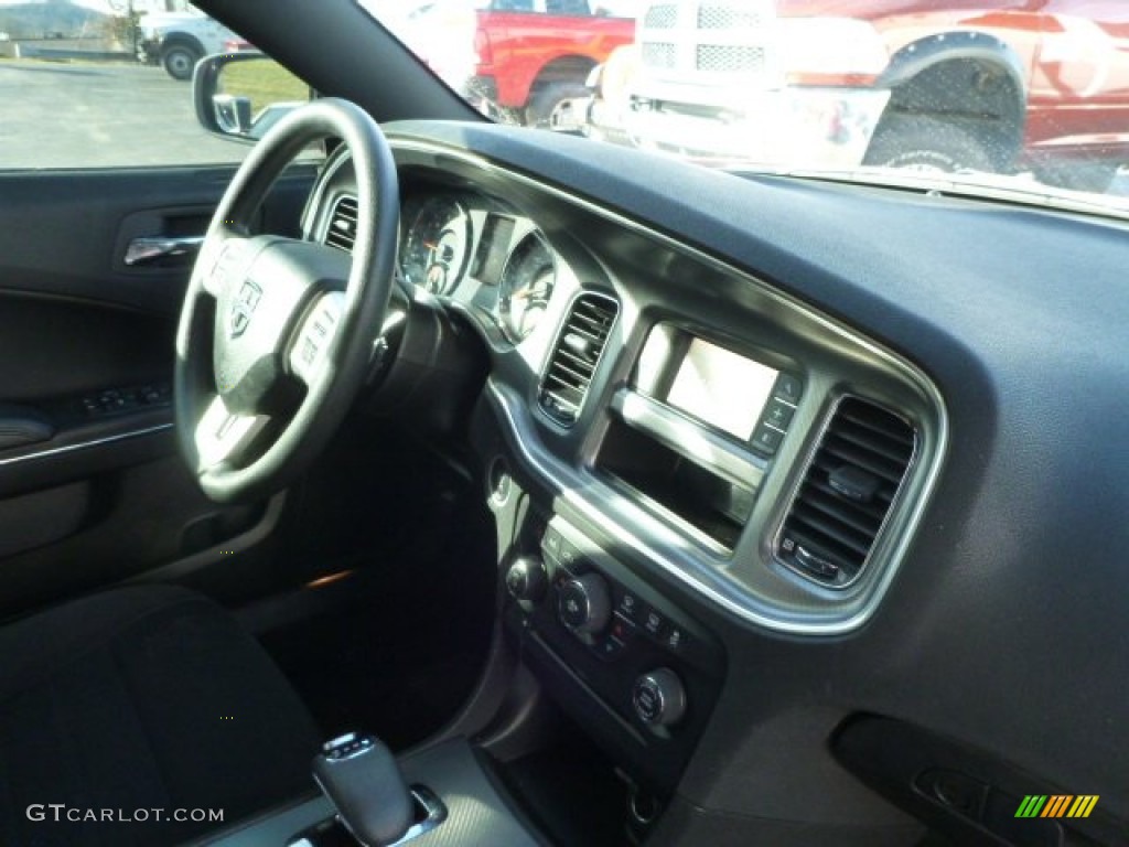 2013 Charger SE - Redline 3 Coat Pearl / Black photo #8