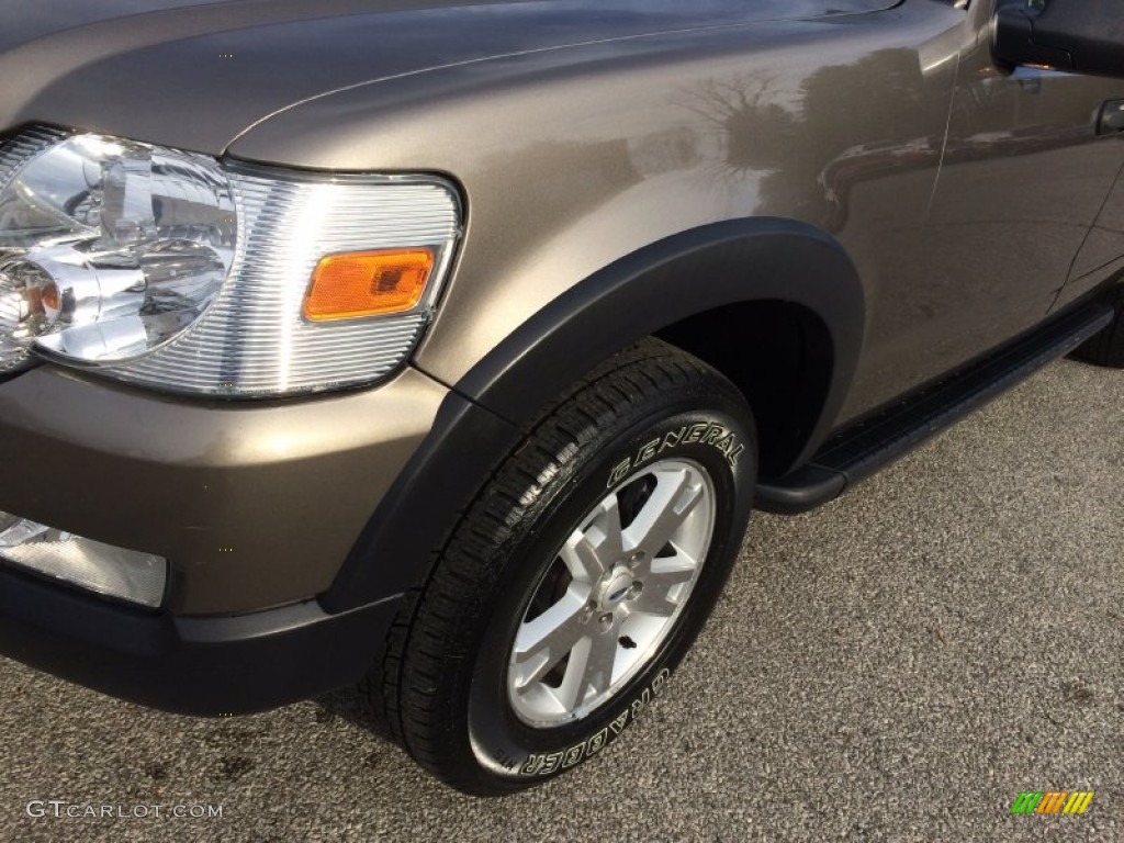 2007 Explorer Sport Trac XLT 4x4 - Mineral Grey Metallic / Light Stone photo #8