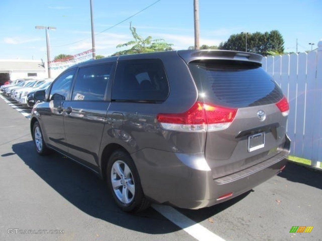 2011 Sienna V6 - Silver Sky Metallic / Light Gray photo #4