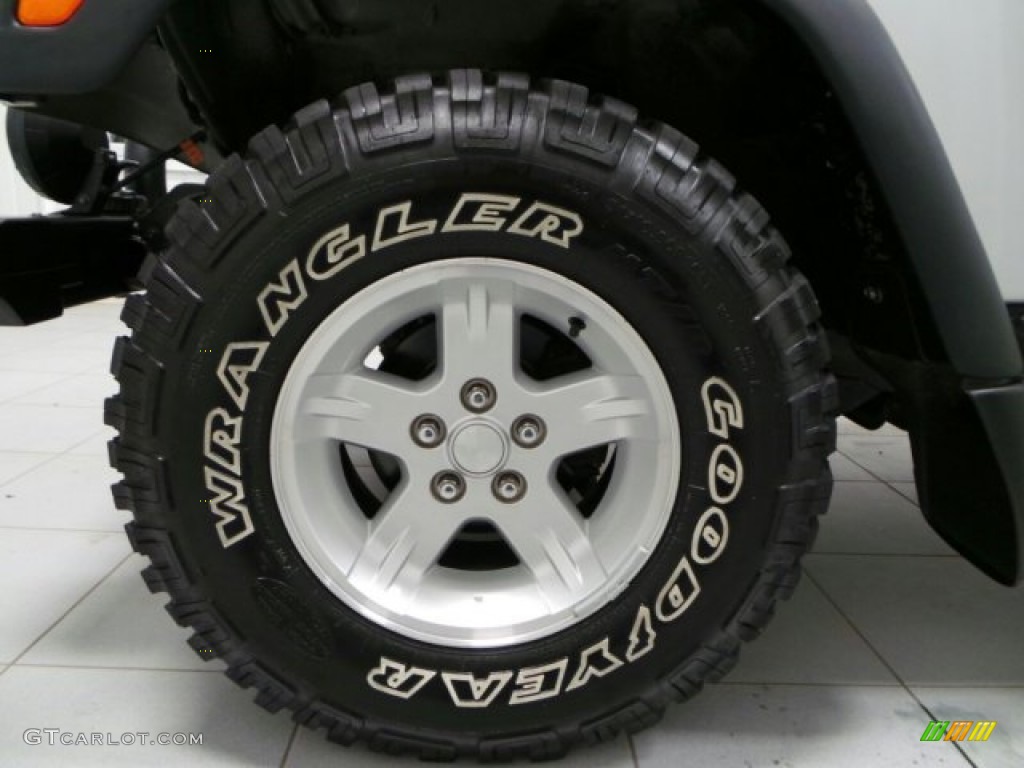 2004 Wrangler Unlimited 4x4 - Bright Silver Metallic / Dark Slate Gray photo #20