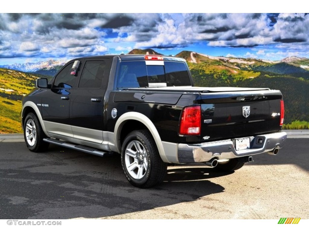 2009 Ram 1500 Laramie Crew Cab 4x4 - Brilliant Black Crystal Pearl / Dark Slate Gray photo #7