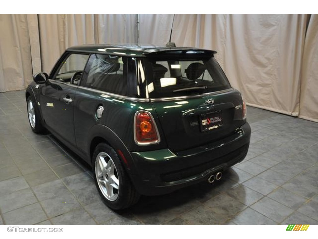 2010 Cooper S Hardtop - British Racing Green Metallic / Grey/Carbon Black photo #19