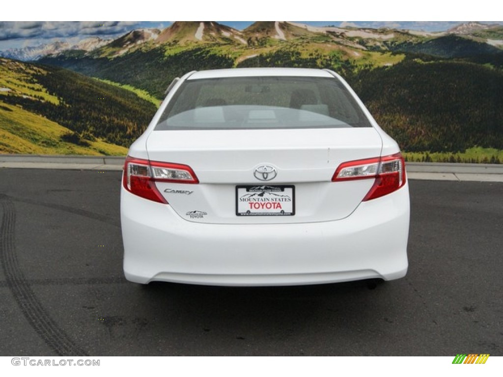 2014 Camry L - Super White / Ash photo #4