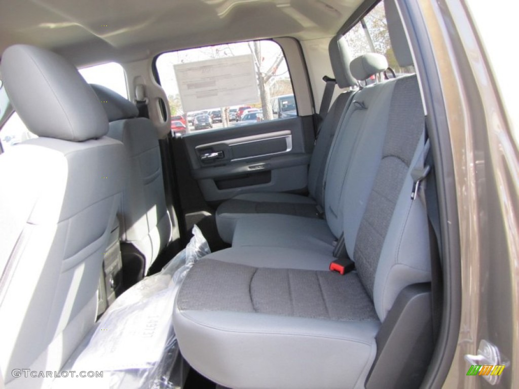 2014 3500 Big Horn Crew Cab 4x4 Dually - Prairie Pearl / Black/Diesel Gray photo #8