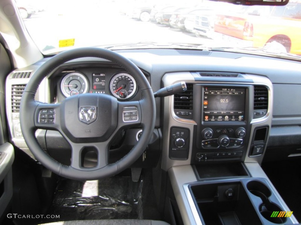 2014 3500 Big Horn Crew Cab 4x4 Dually - Prairie Pearl / Black/Diesel Gray photo #9