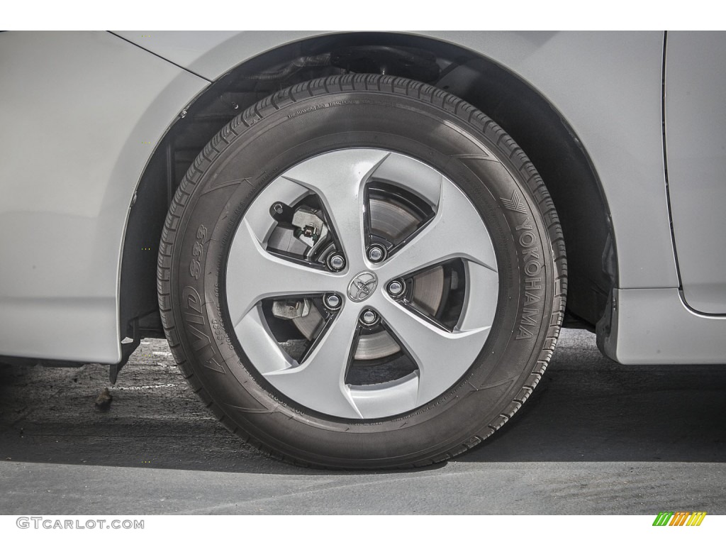 2012 Toyota Prius 3rd Gen Four Hybrid Wheel Photos