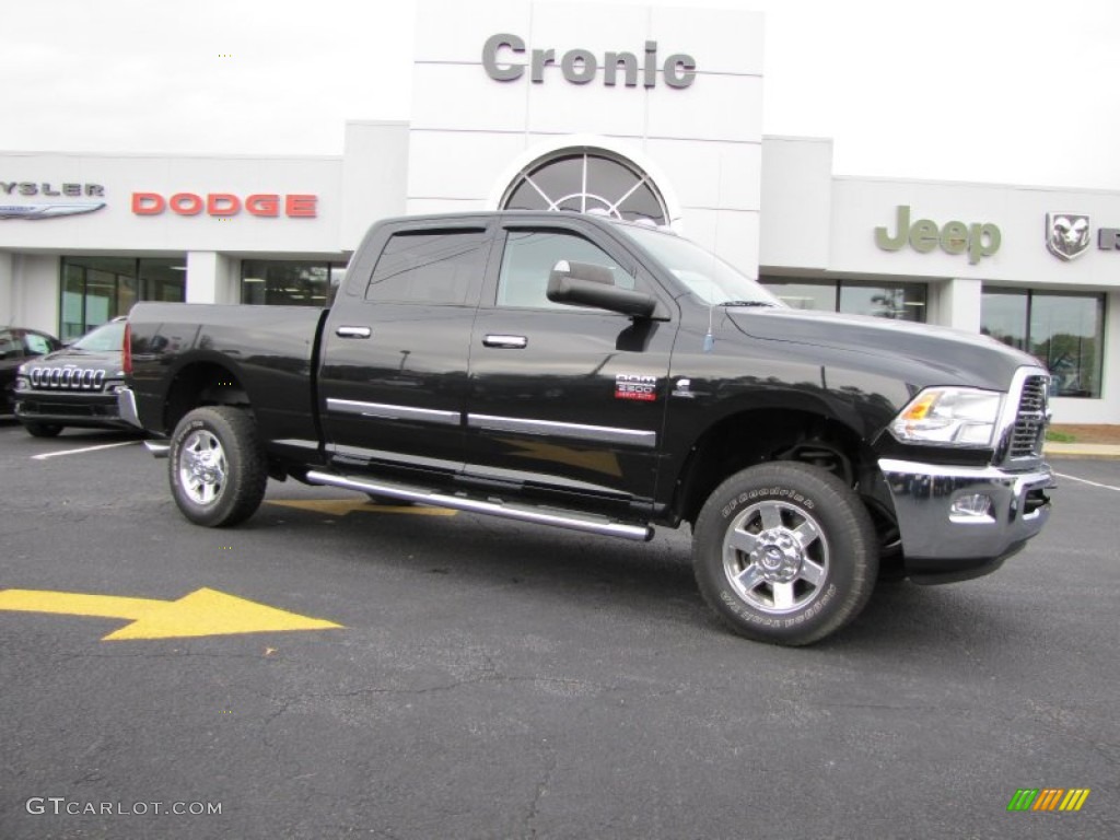 Brilliant Black Crystal Pearl Dodge Ram 2500 HD