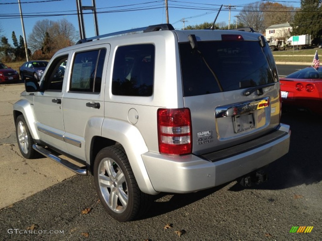 2012 Liberty Jet 4x4 - Bright Silver Metallic / Dark Slate Gray photo #16