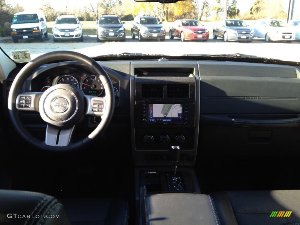 2012 Liberty Jet 4x4 - Bright Silver Metallic / Dark Slate Gray photo #21