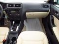 Pure White - Jetta SE Sedan Photo No. 14