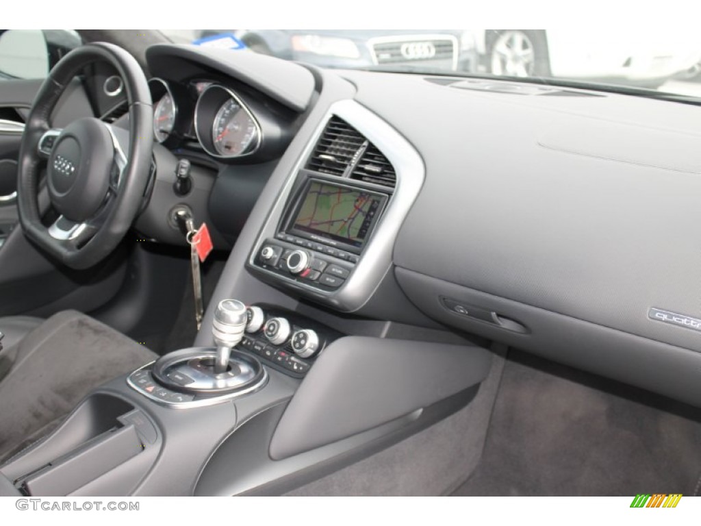 2009 Audi R8 4.2 FSI quattro Black Alcantara/Leather Dashboard Photo #88180523