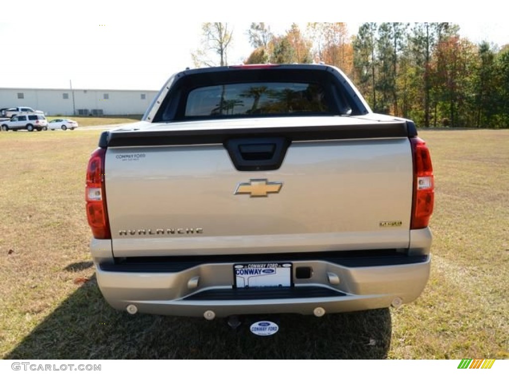 2007 Avalanche LTZ 4WD - Silver Birch Metallic / Ebony/Light Cashmere photo #6