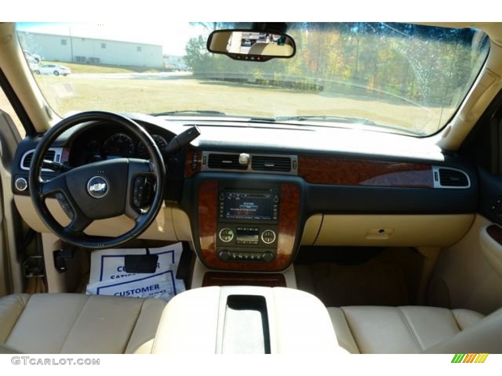 2007 Avalanche LTZ 4WD - Silver Birch Metallic / Ebony/Light Cashmere photo #14