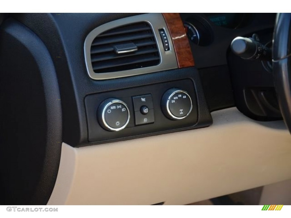 2007 Avalanche LTZ 4WD - Silver Birch Metallic / Ebony/Light Cashmere photo #22