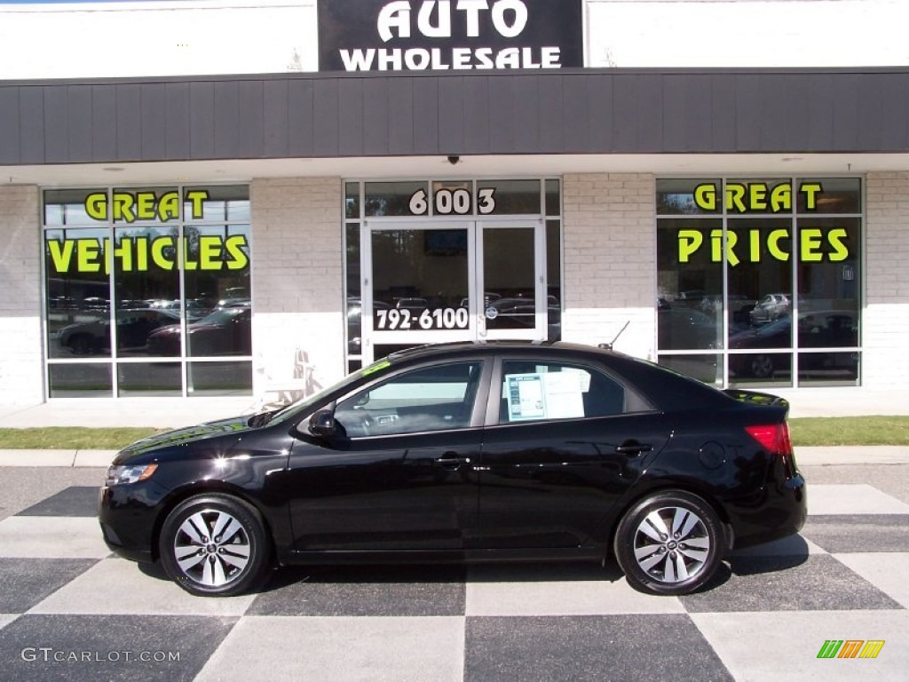 Ebony Black Kia Forte