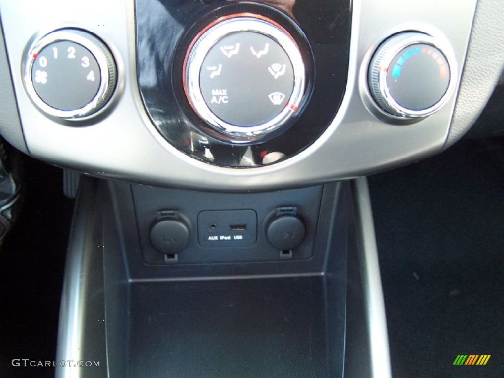 2013 Forte EX - Ebony Black / Black photo #18