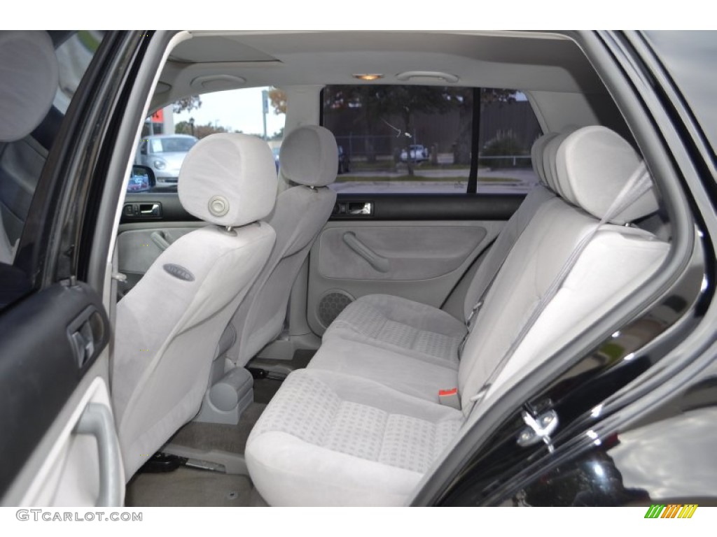 2002 Volkswagen Golf GLS Sedan Rear Seat Photo #88185929