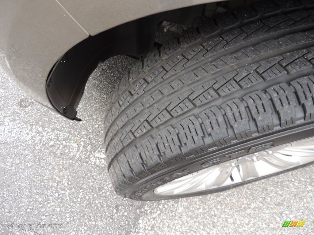 2012 MKX FWD - Mineral Gray Metallic / Charcoal Black photo #19